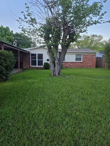 6255 Truman Drive, Fort Worth, TX 76112