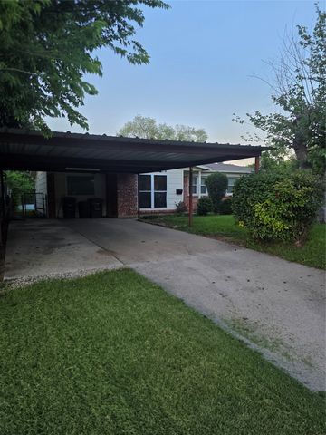 6255 Truman Drive, Fort Worth, TX 76112