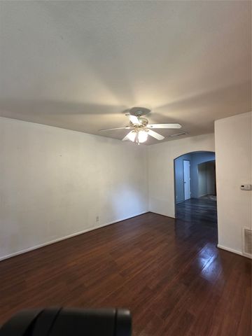 6255 Truman Drive, Fort Worth, TX 76112