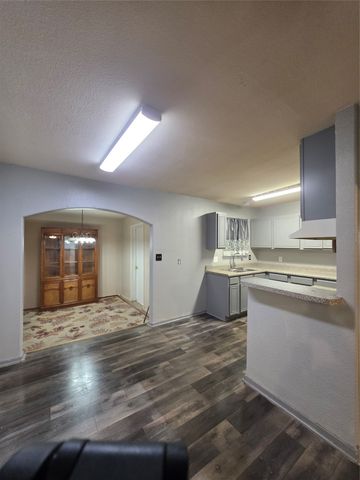 6255 Truman Drive, Fort Worth, TX 76112