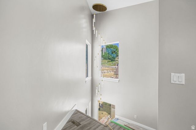 708 E EDGEWOOD DR., South Ogden, UT 84403