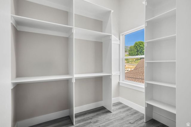 708 E EDGEWOOD DR., South Ogden, UT 84403