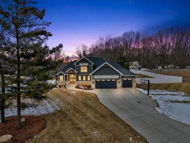 692 BLACKBERRY COURT, Oneida, WI 54155