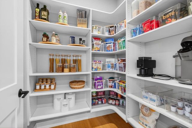 692 BLACKBERRY COURT, Oneida, WI 54155