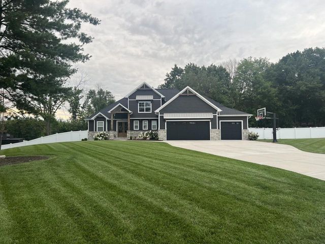 692 BLACKBERRY COURT, Oneida, WI 54155
