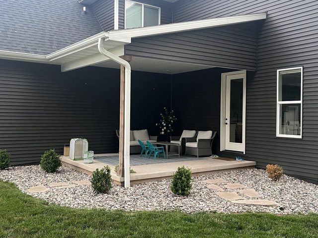 692 BLACKBERRY COURT, Oneida, WI 54155