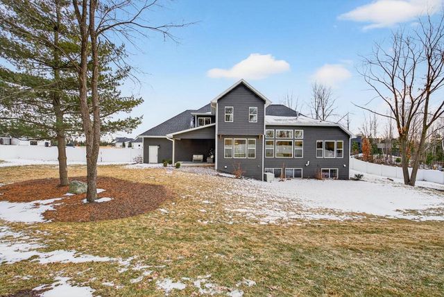 692 BLACKBERRY COURT, Oneida, WI 54155