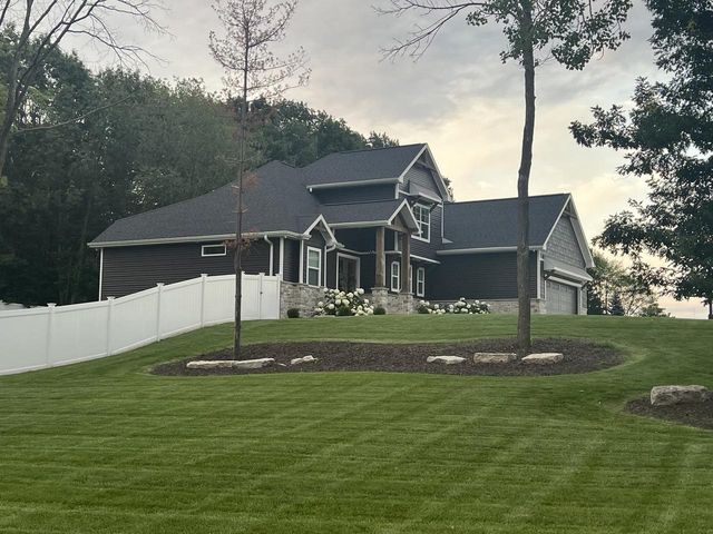 692 BLACKBERRY COURT, Oneida, WI 54155