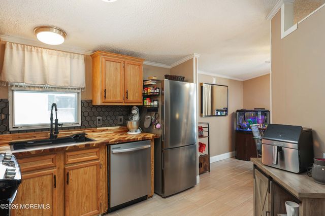 107 West Avenue, Toms River, NJ 08757