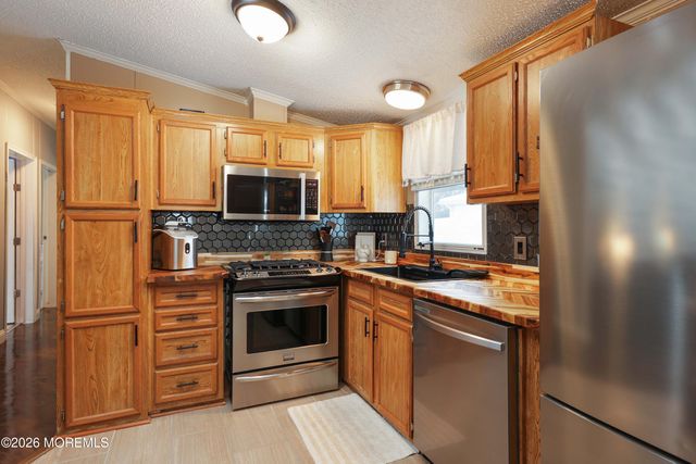 107 West Avenue, Toms River, NJ 08757