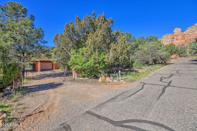 255 QUAIL HOLLOW Drive, Sedona, AZ 86351