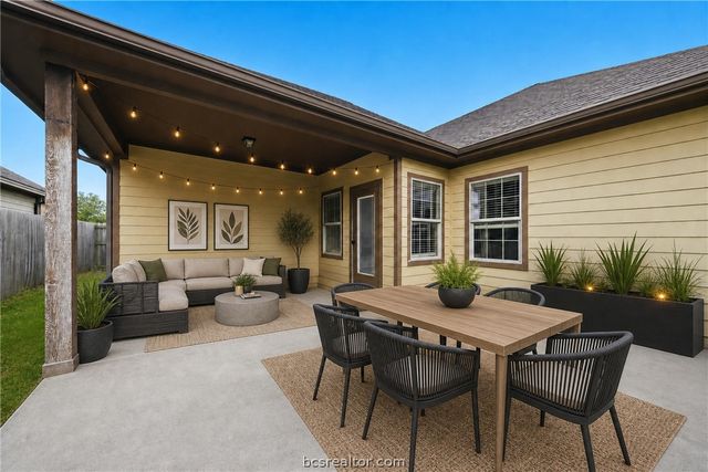 3105 Papa Bear Drive, College Station, TX 77845