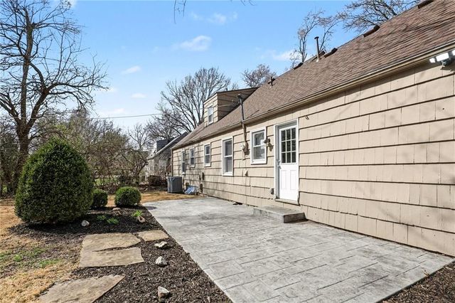 6401 W 80th Terrace, Overland Park, KS 66204