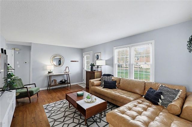 6401 W 80th Terrace, Overland Park, KS 66204