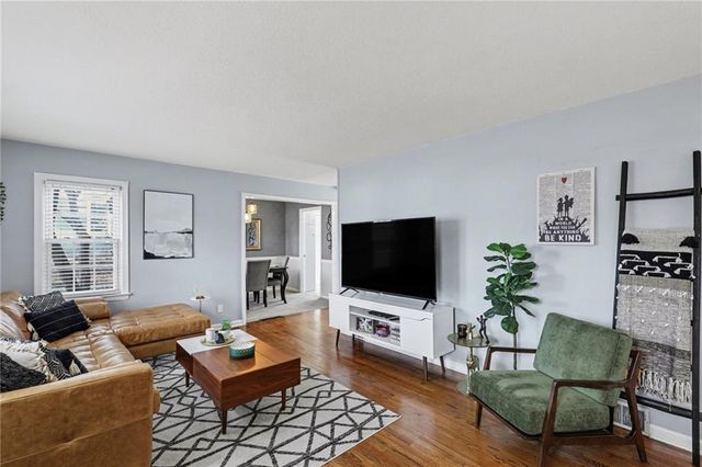 6401 W 80th Terrace, Overland Park, KS 66204