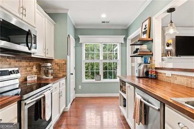 107 Nelson Ridge Drive, Ball Ground, GA 30107