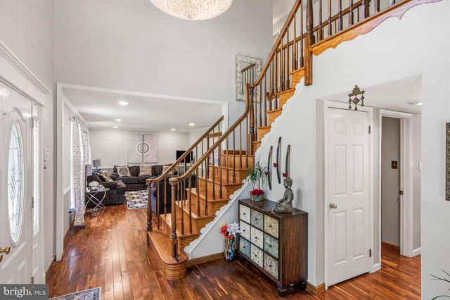 1843 BEACON HILL DR, Dresher, PA 19025