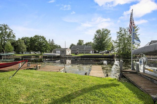 7711 BOOM BAY HEIGHTS ROAD, Larsen, WI 54947