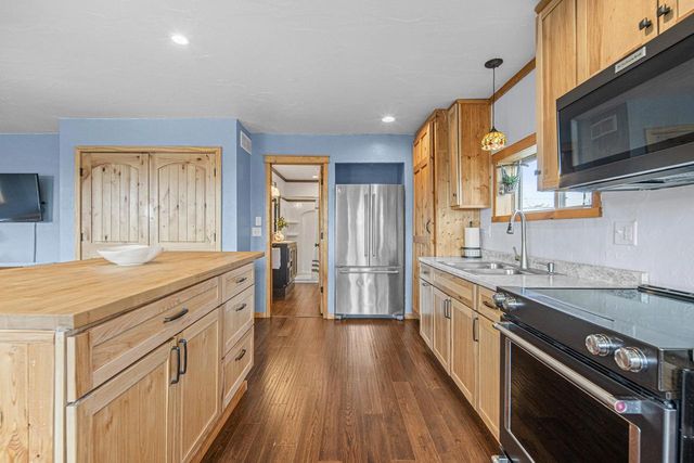 7711 BOOM BAY HEIGHTS ROAD, Larsen, WI 54947