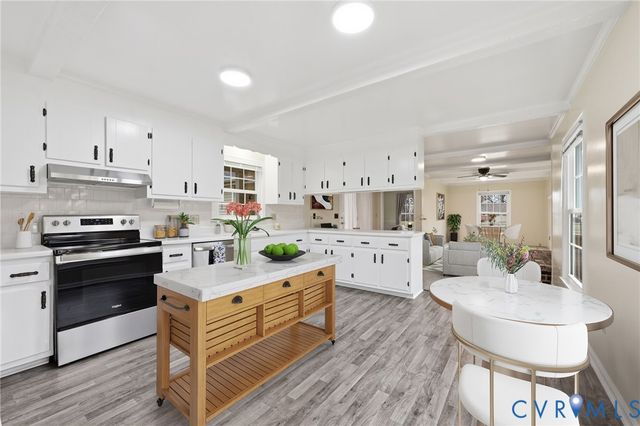 1534 Mount Pleasant Dr, Colonial Heights, VA 23834