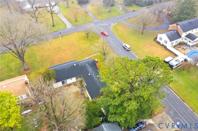 1534 Mount Pleasant Dr, Colonial Heights, VA 23834