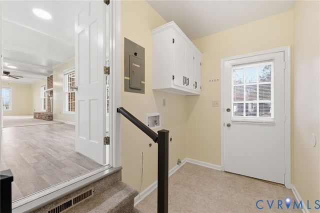 1534 Mount Pleasant Dr, Colonial Heights, VA 23834