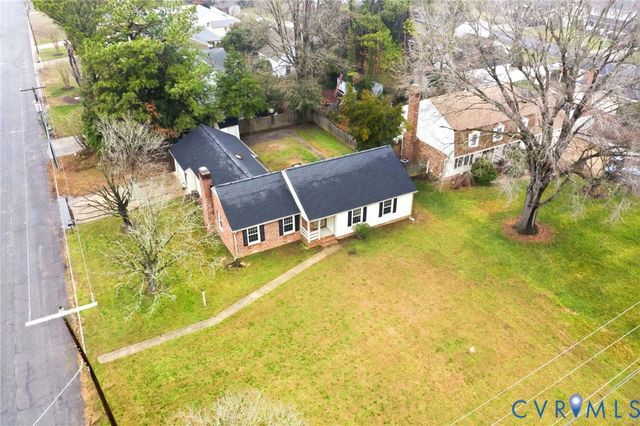 1534 Mount Pleasant Dr, Colonial Heights, VA 23834