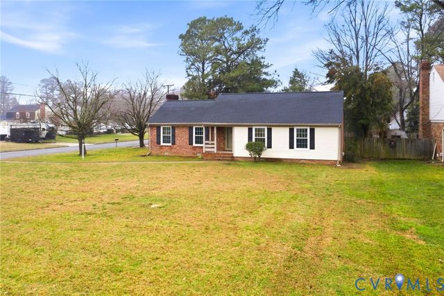 1534 Mount Pleasant Dr, Colonial Heights, VA 23834