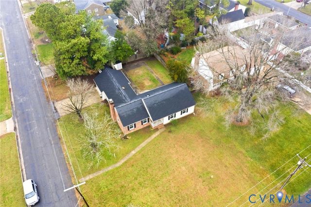 1534 Mount Pleasant Dr, Colonial Heights, VA 23834