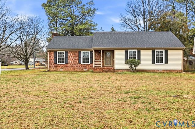 1534 Mount Pleasant Dr, Colonial Heights, VA 23834