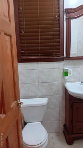 1811 Wallace Avenue, Bronx, NY 10462