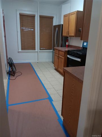 1811 Wallace Avenue, Bronx, NY 10462