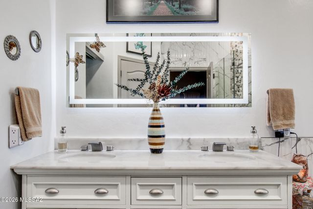17143 S Golden Sunrise Place, Vail, AZ 85641