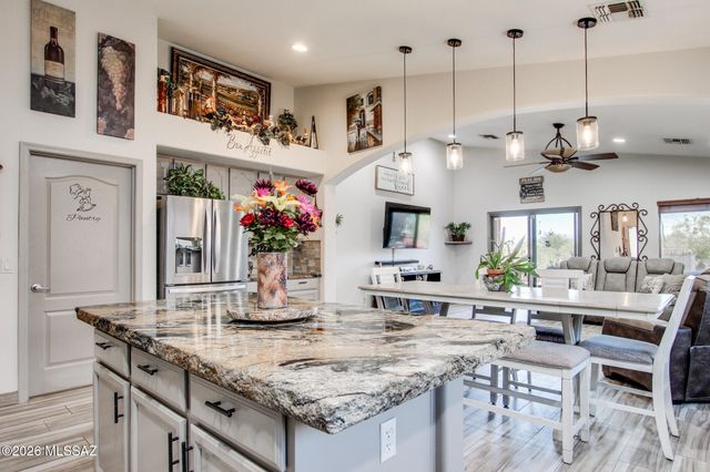 17143 S Golden Sunrise Place, Vail, AZ 85641