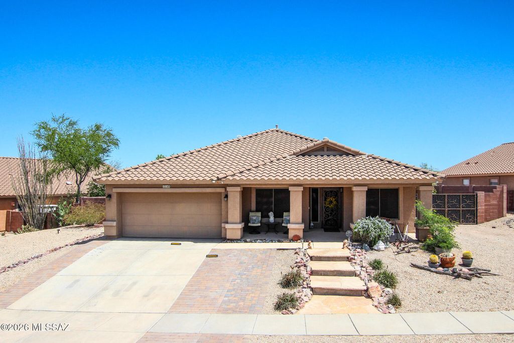17143 S Golden Sunrise Place, Vail, AZ 85641
