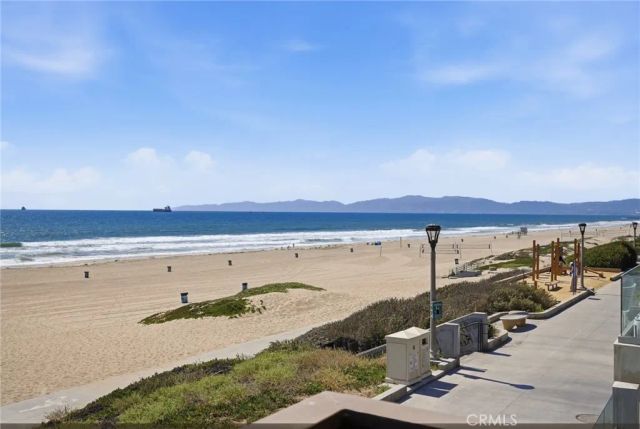 2516 The Strand, Manhattan Beach, CA 90266