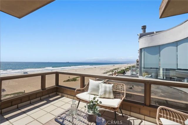 2516 The Strand, Manhattan Beach, CA 90266