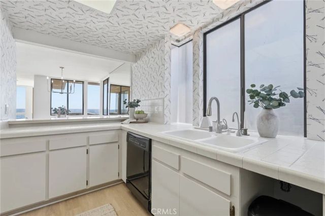 2516 The Strand, Manhattan Beach, CA 90266