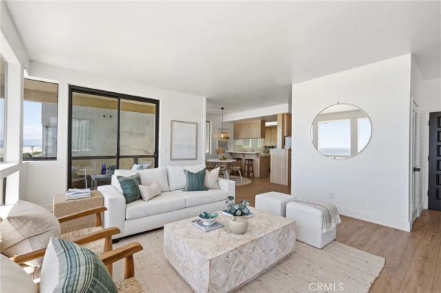 2516 The Strand, Manhattan Beach, CA 90266