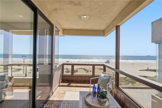 2516 The Strand, Manhattan Beach, CA 90266