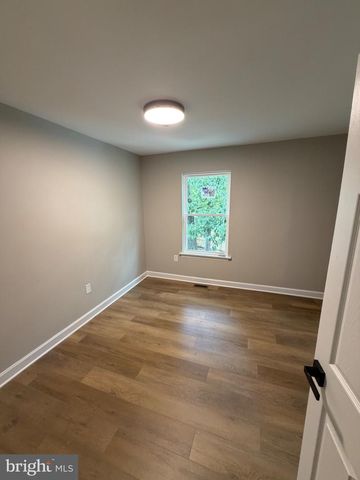 5707 DAVEY ST, Capitol Heights, MD 20743