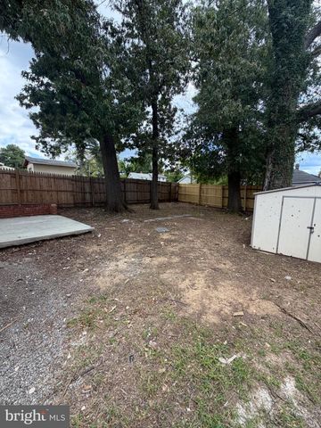 5707 DAVEY ST, Capitol Heights, MD 20743