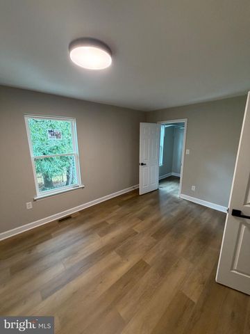 5707 DAVEY ST, Capitol Heights, MD 20743