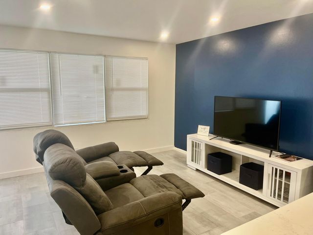 2036 Harwood D, Deerfield Beach, FL 33442