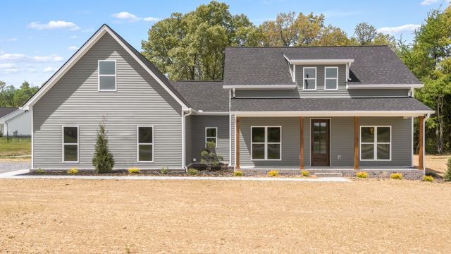 3776 Hollow Springs Rd, Bradyville, TN 37026
