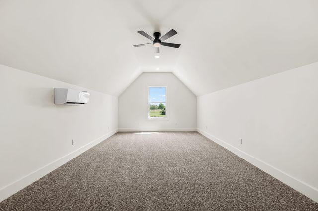 3776 Hollow Springs Rd, Bradyville, TN 37026