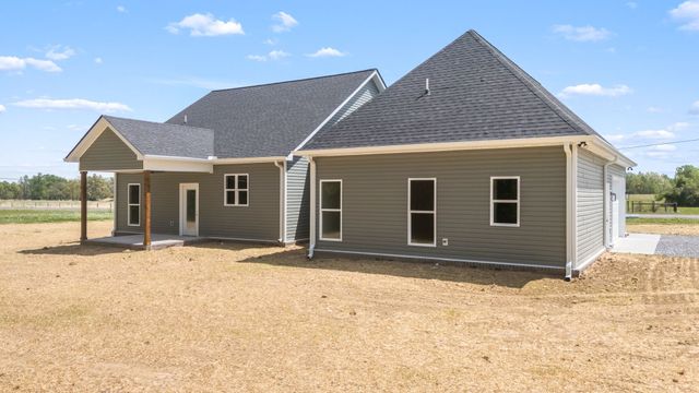 3776 Hollow Springs Rd, Bradyville, TN 37026