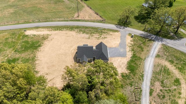 3776 Hollow Springs Rd, Bradyville, TN 37026
