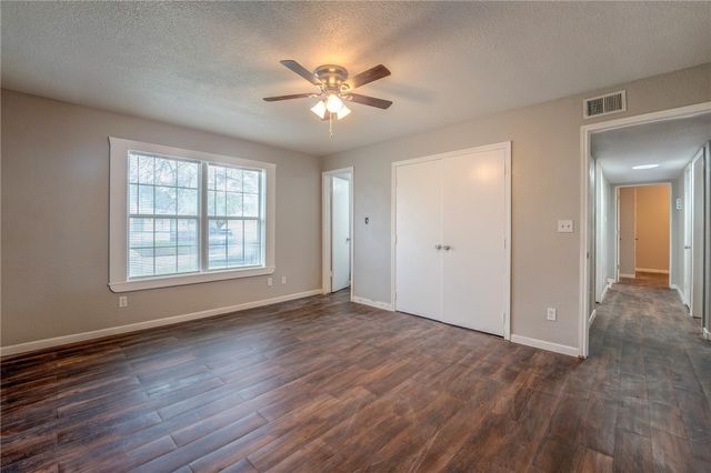 1424 Annapolis Dr, Corpus Christi, TX 78415