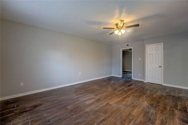 1424 Annapolis Dr, Corpus Christi, TX 78415